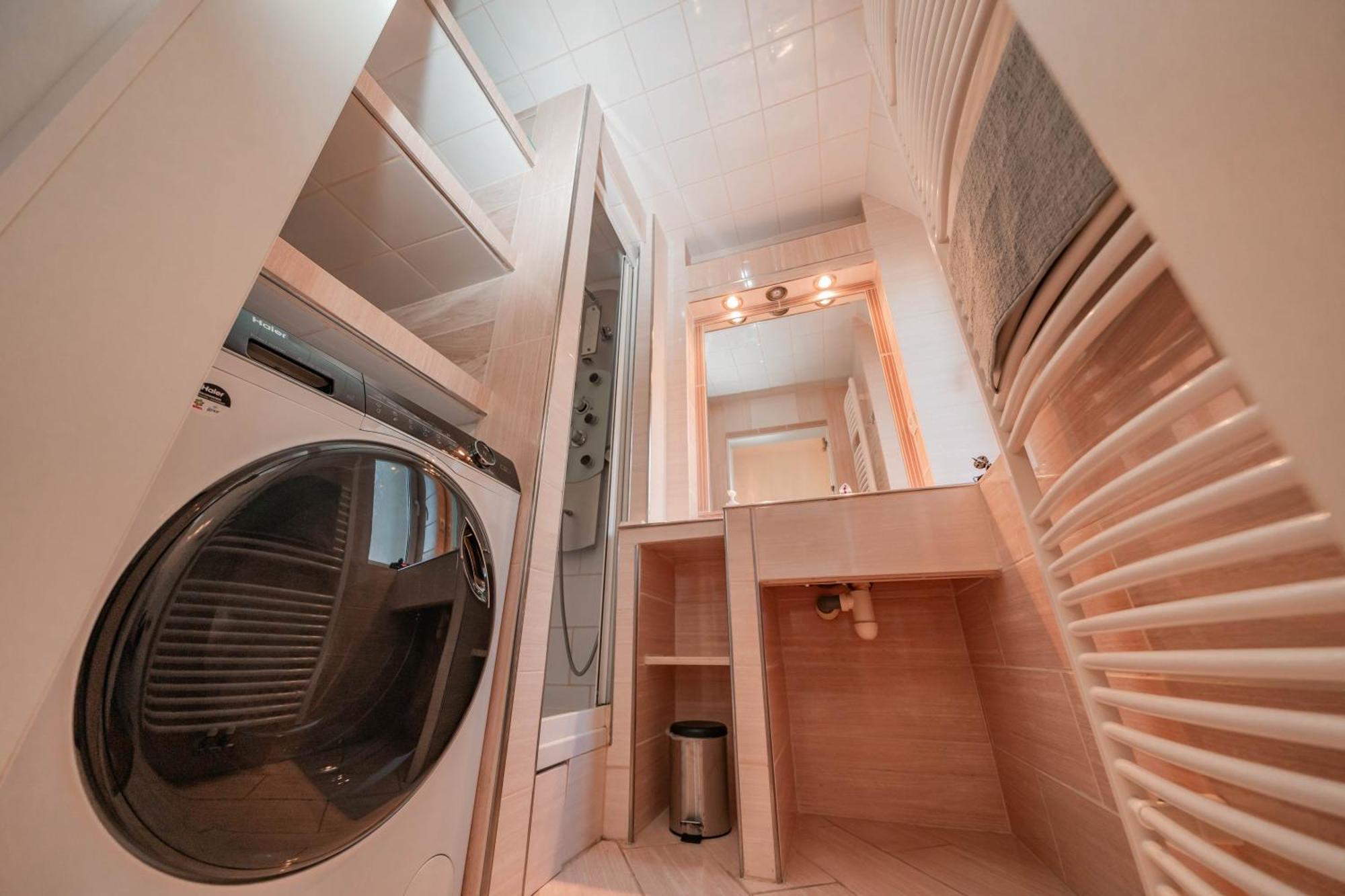 Apartment 5 Bob's - 2 Bedrooms With King Size Beds Prag